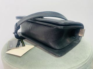 Bolso Chanel Boy Negro Cuero