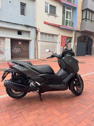 Yamaha Xmax 300 (2025)