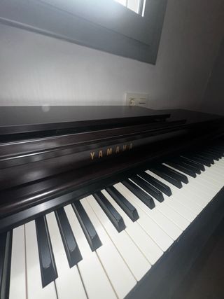 Piano Yamaha Clavinova CLP-625