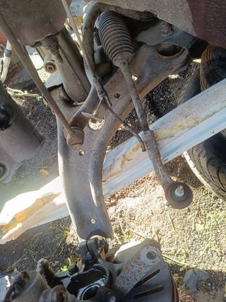 BRAZO SUSPENSION DELANTERO IZQUIERDO KIA STONIC (YBCUV)