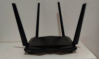 Router WiFi Tenda + TP-Link