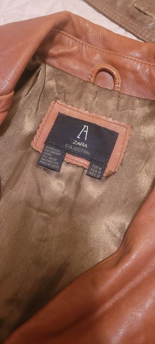 Abrigo/Chaqueta largo marrón de cuero. 