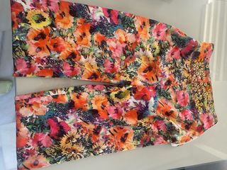 Pantalón fiesta estampado floral