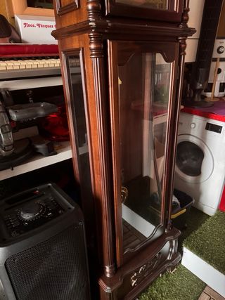 Reloj de péndulo antiguo