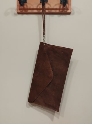 Bolso de piel marrón hecho en Italia