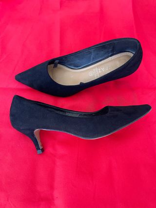Zapatos de tacón negros