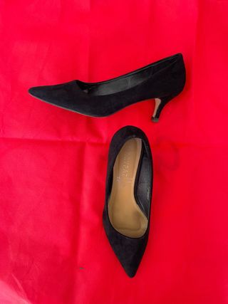 Zapatos de tacón negros