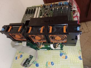 Placa base de servidor con cpu