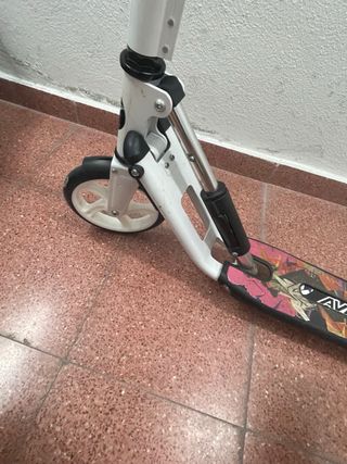 Patinete infantil blanco y rosa