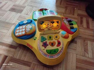 Juguete Fisher-Price. Mesa de aprendizaje