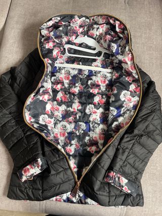 Chaqueta acolchada mujer con capucha