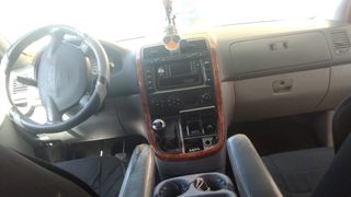 KIA Carnival 2005