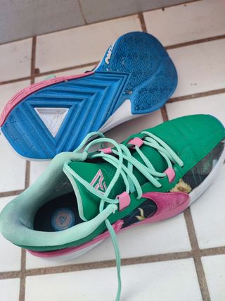 Nike Freak 5 Giannis Antetokounmpo Verde/Rosa