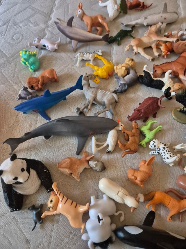 Lote animales de juguete.