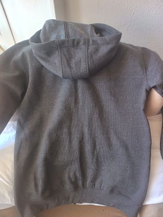 Sudadera Carhartt gris A estrenar