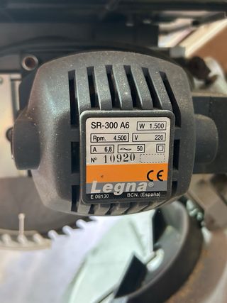 Sierra de Inglete Legna SR300