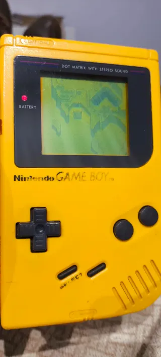 Nintendo Game Boy Amarillo