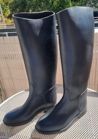 Botas de agua negras altas