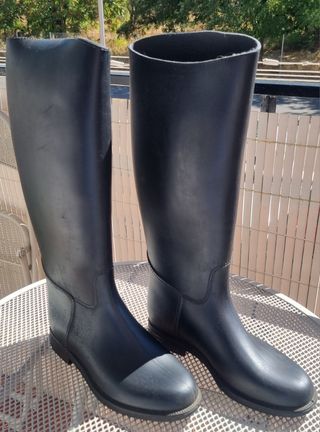 Botas de agua negras altas