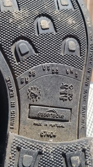Botas de agua negras altas
