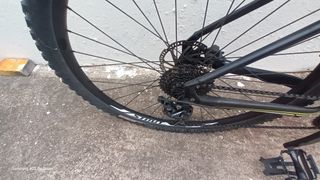 BICICLETA como NUEVA  SPECIALIZED ROCKHOPPER EXPER