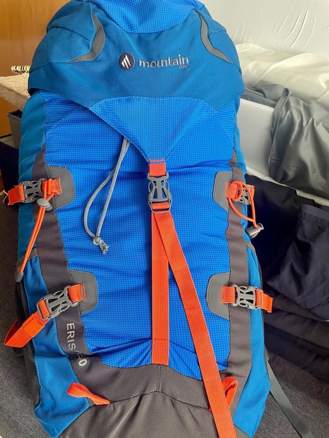 Mochila Mountain Pro ERIS 40 azul y naranja