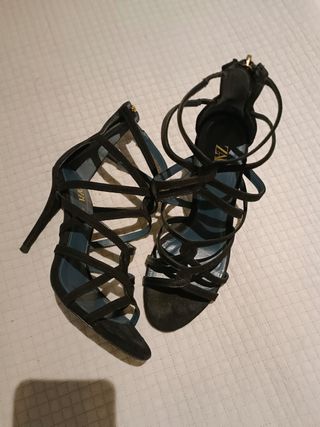Sandalias tacón Zara Talla 37