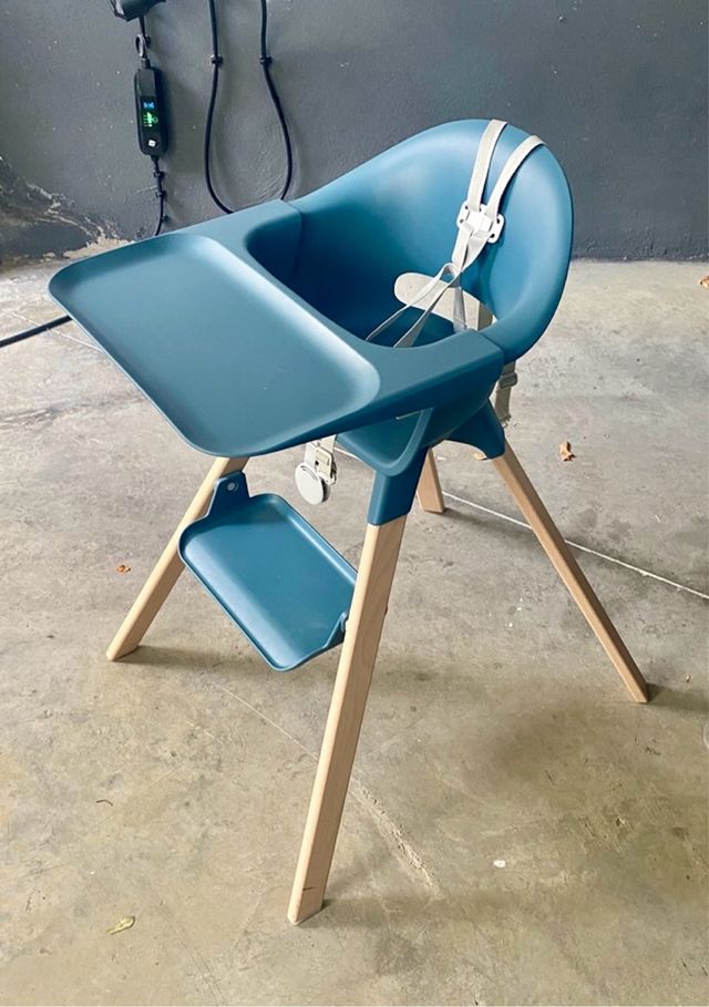 Trona Stokke Clikk Azul de segunda mano por 60 EUR en Madrid en