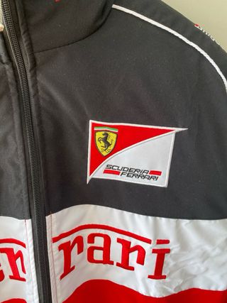 Chaqueta Ferrari Racing Negra y Roja