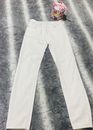 Pantalón vaquero blanco Mango