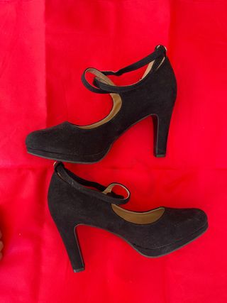 Zapatos negros tacón Mary Jane con tira