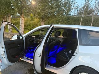 Renault Renault  2013