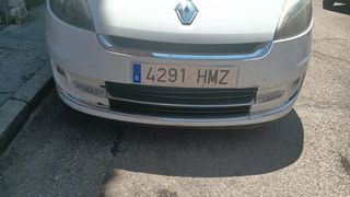Renault Renault  2013