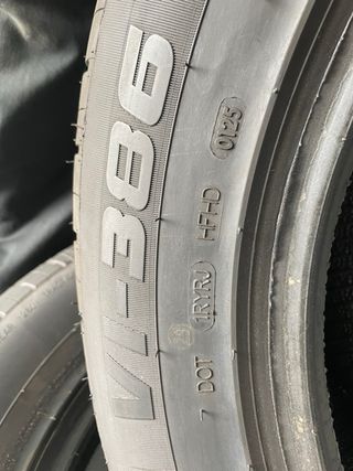 Neumático 235/60/18