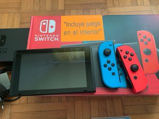 Nintendo Switch como nueva,con mandos,accesorios..