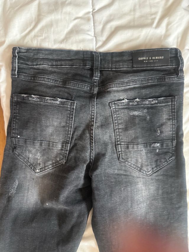 Pantalones vaqueros grises Supply & Demand