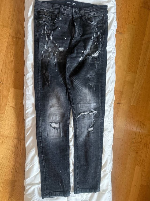 Pantalones vaqueros grises Supply & Demand