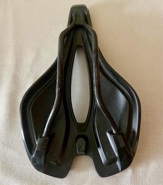 Sillín Giant Carbono