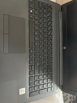 HP 250 G7 Notebook PC Gris Oscuro