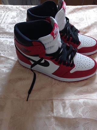 Air Jordan 1 Retro High OG Talla 43