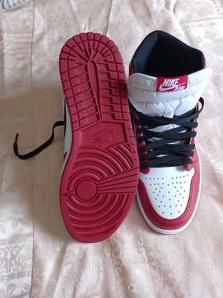 Air Jordan 1 Retro High OG Talla 43
