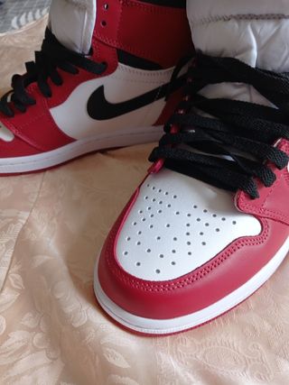 Air Jordan 1 Retro High OG Talla 43