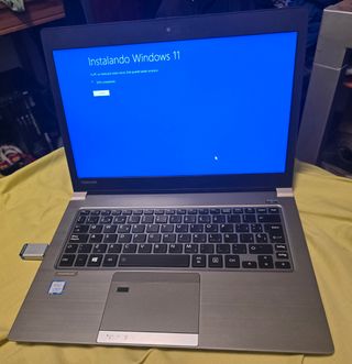 Portátil Toshiba Portege i5 16GB RAM SSD 256GB