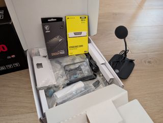PC Gaming Ryzen 7700 RX 4060 32GB 5600MHz 1TB SSD