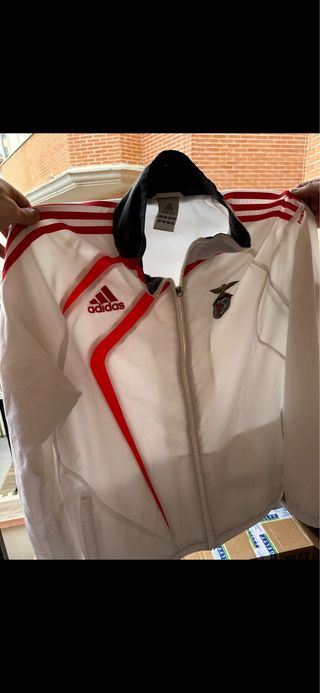 Chaqueta Benfica Adidas Roja y Blanca