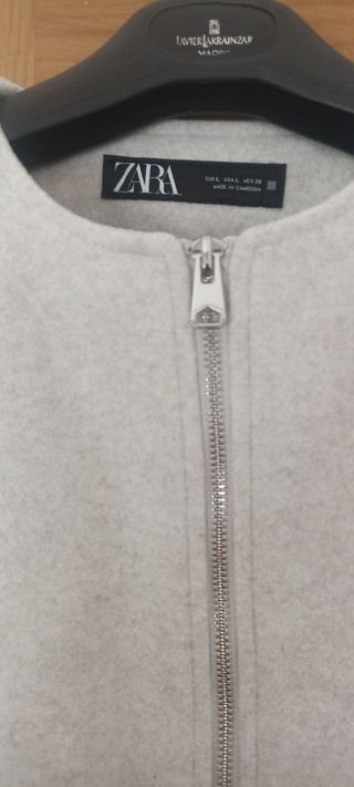 Chaqueta Zara gris Corta