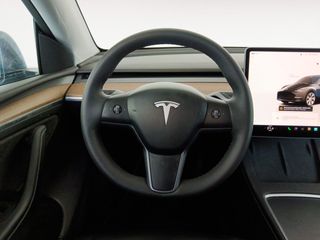 Tesla Model Y RWD