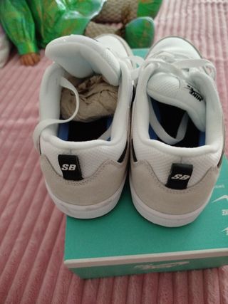 Zapatillas Nike SB Alleyoop Mujer Blancas