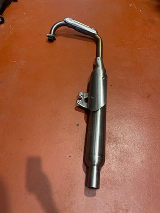 Tubo de escape Benelli Imperiale 400 2024