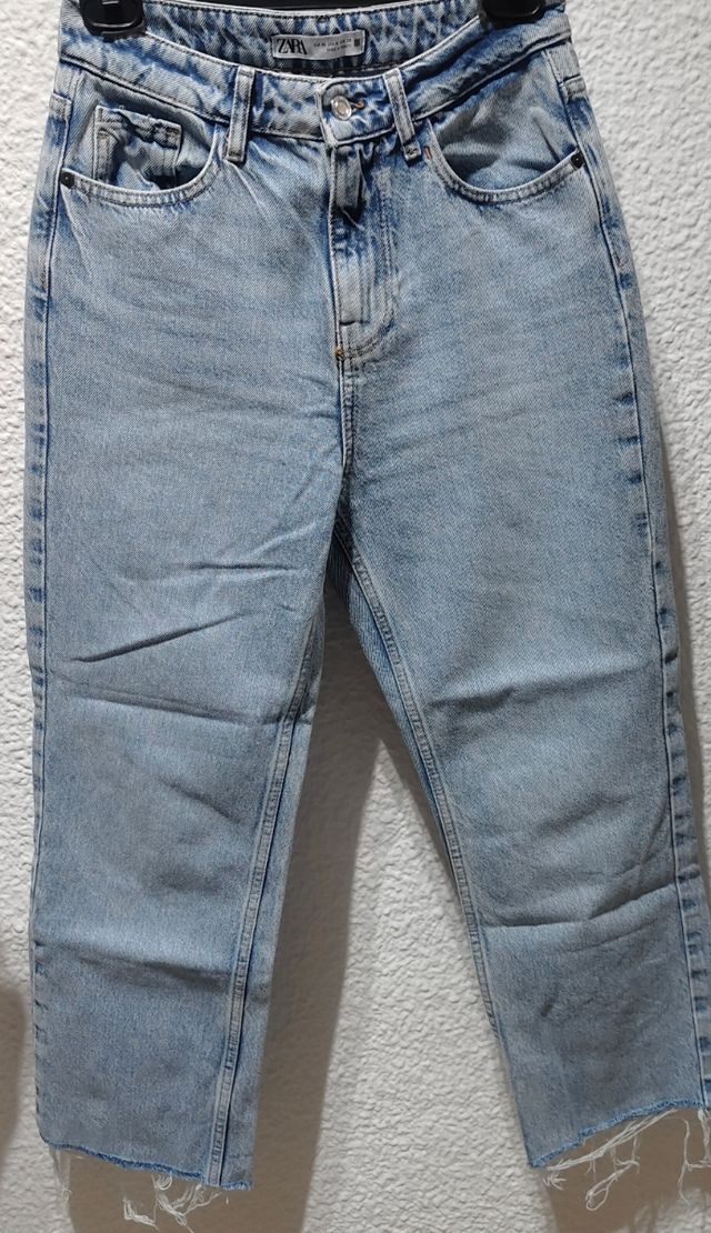 Pantalón crop vaquero Zara azul